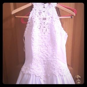 !EVERYTHING GOES! white halter wedding dress.